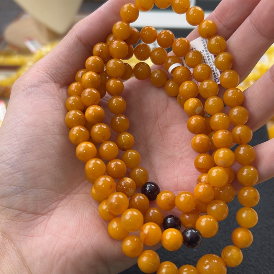 琥珀珠宝奇石未镶嵌