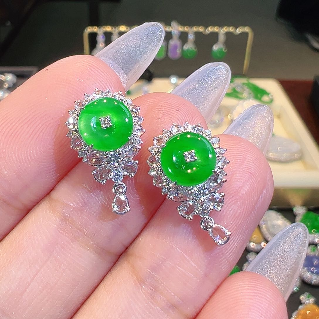 翡翠耳钉18K金镶嵌翡翠