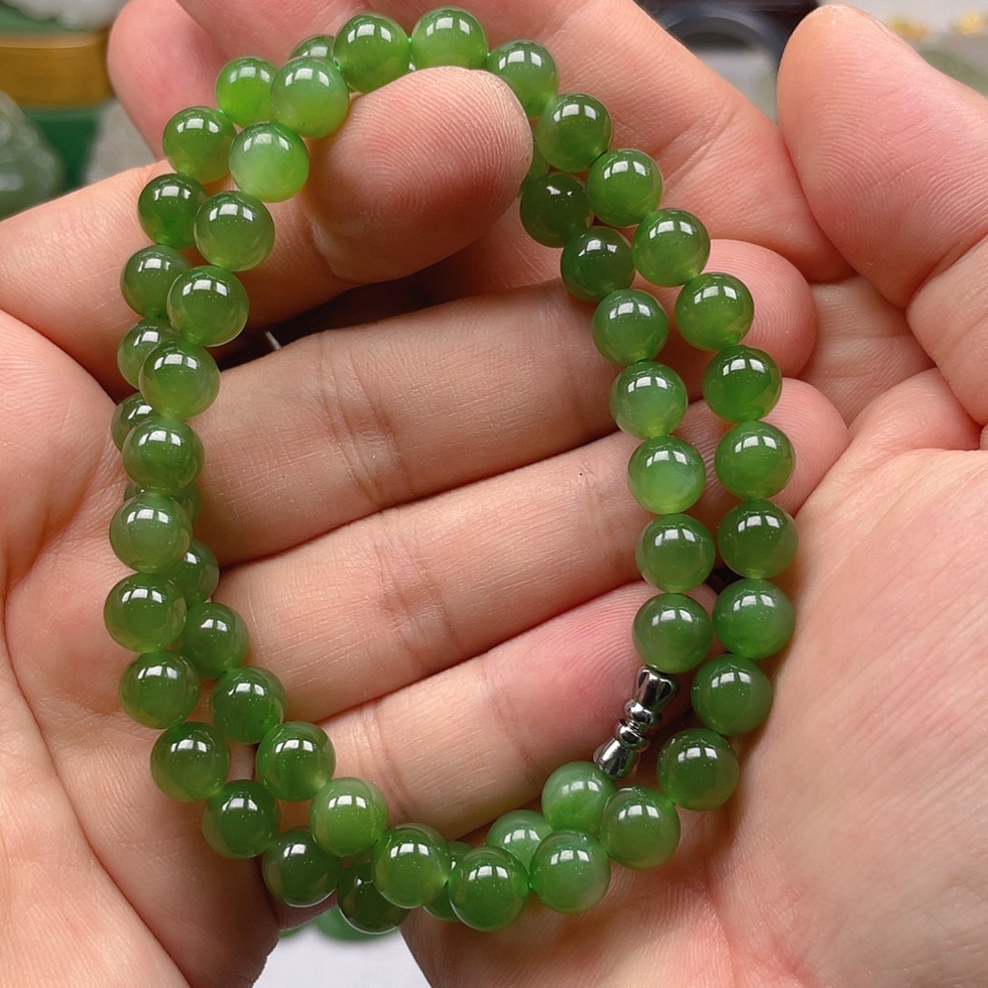 和田玉（碧玉）颈饰未镶嵌