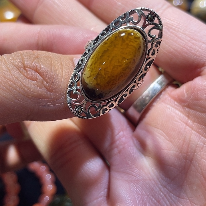 未镶嵌琥珀裸石触角拉丝