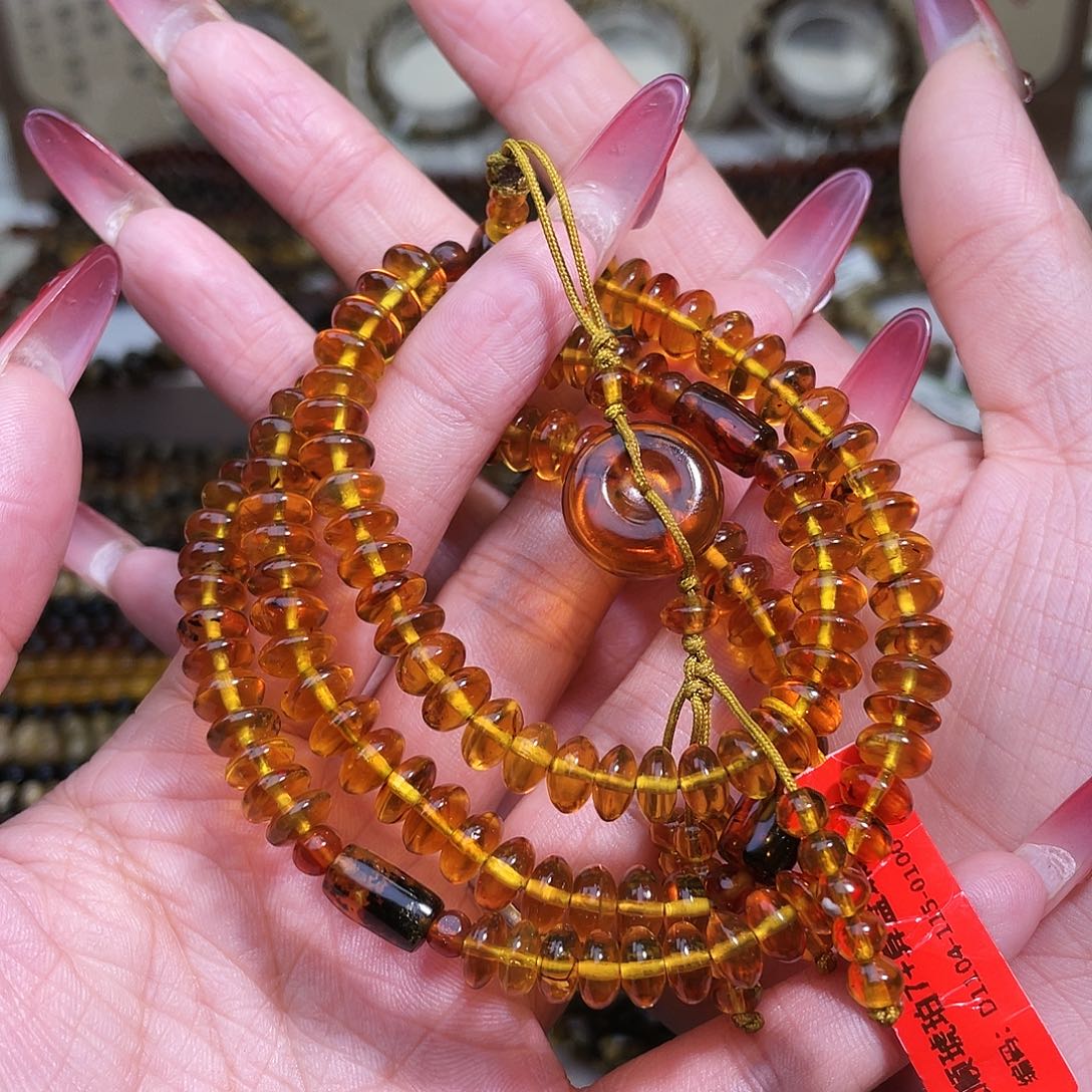 琥珀未镶嵌裸石抚顺琥珀