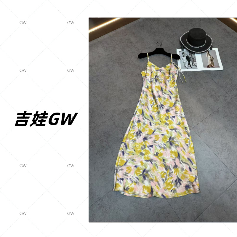 GW金蟾缎面【郁金粉】新款气质显瘦优雅时尚百搭吊带连衣裙240809