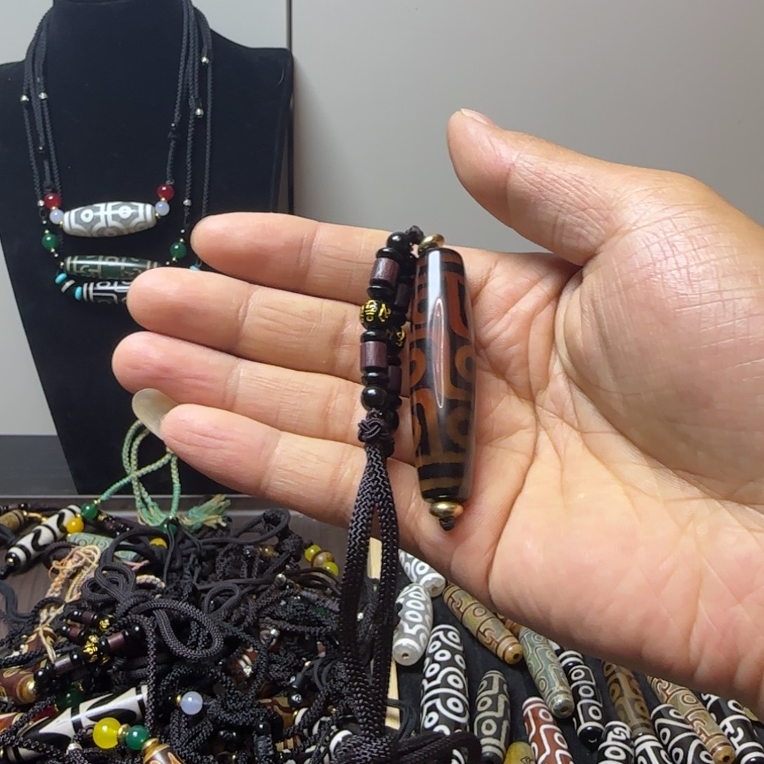 玛瑙/玉髓合金颈饰