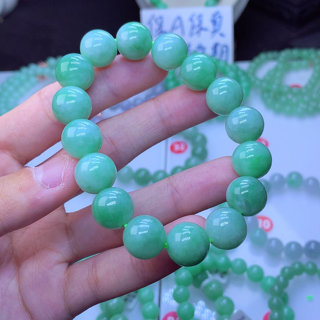 翡翠毛衣链未镶嵌