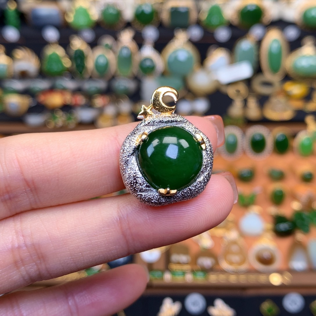 颈饰银S925镶嵌和田玉