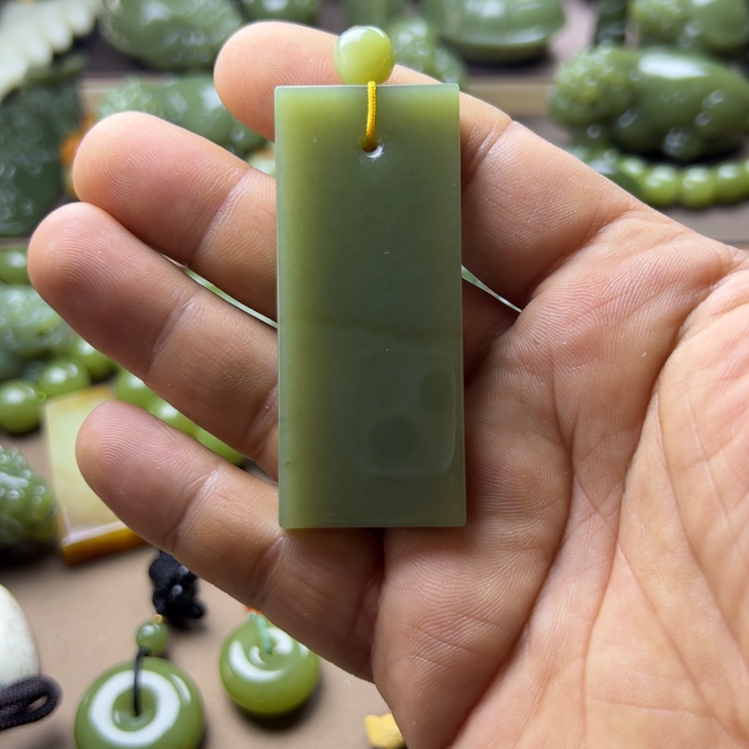 岫岩老玉（透闪石质玉）未镶嵌挂件