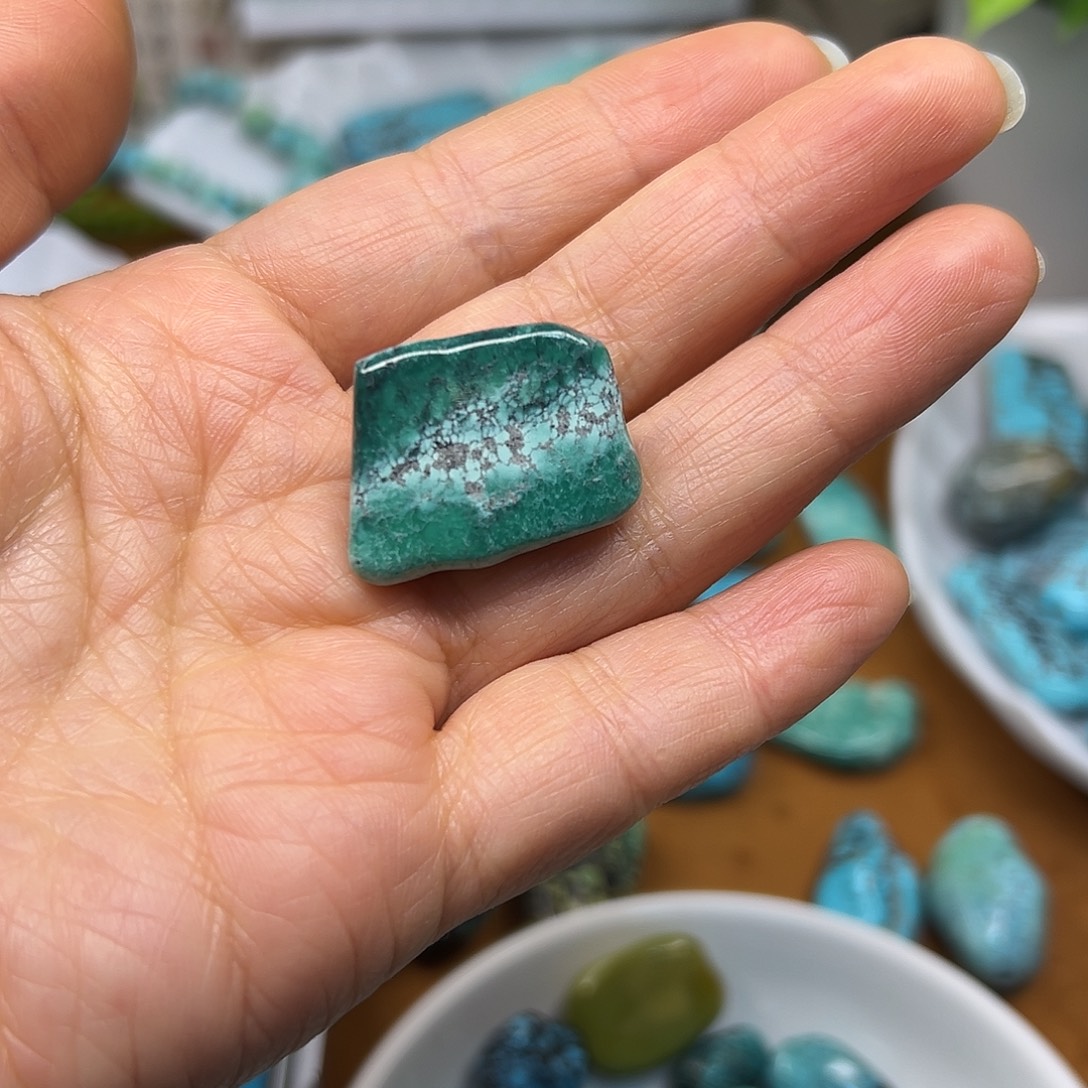 兔***叽绿松石未镶嵌吊坠