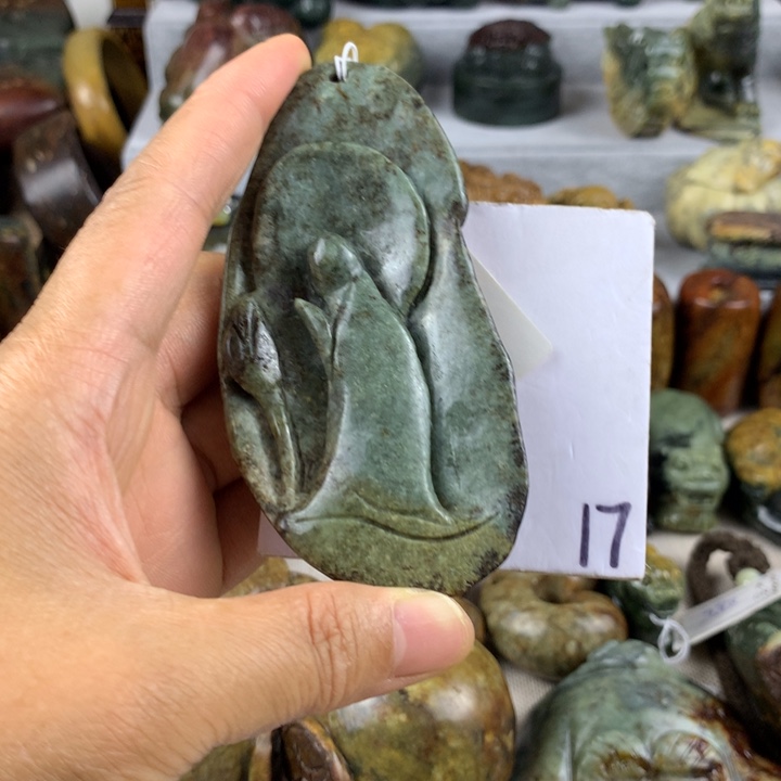 岫岩河磨玉（透闪石质玉）未镶嵌珠宝奇石