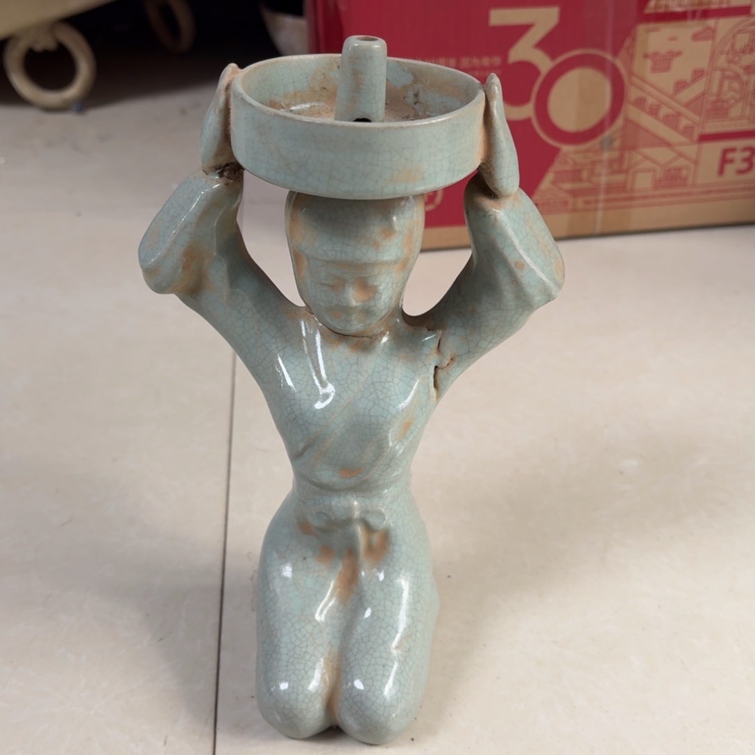 瓷片器形美观大方典雅