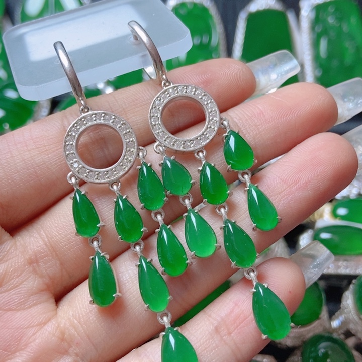 翡翠颈饰银S925镶嵌          