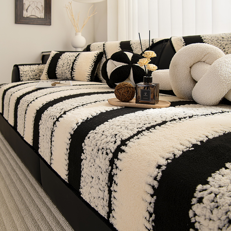 秋冬舒棉绒沙发垫轻奢高级感防滑坐垫2025新款毛绒加厚套罩盖布巾