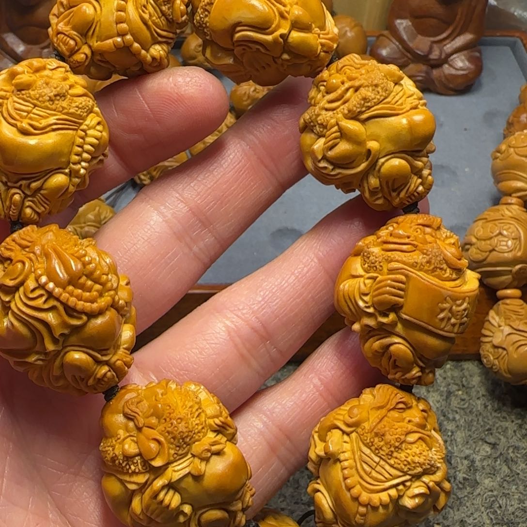 橄榄核吊坠天****?………………