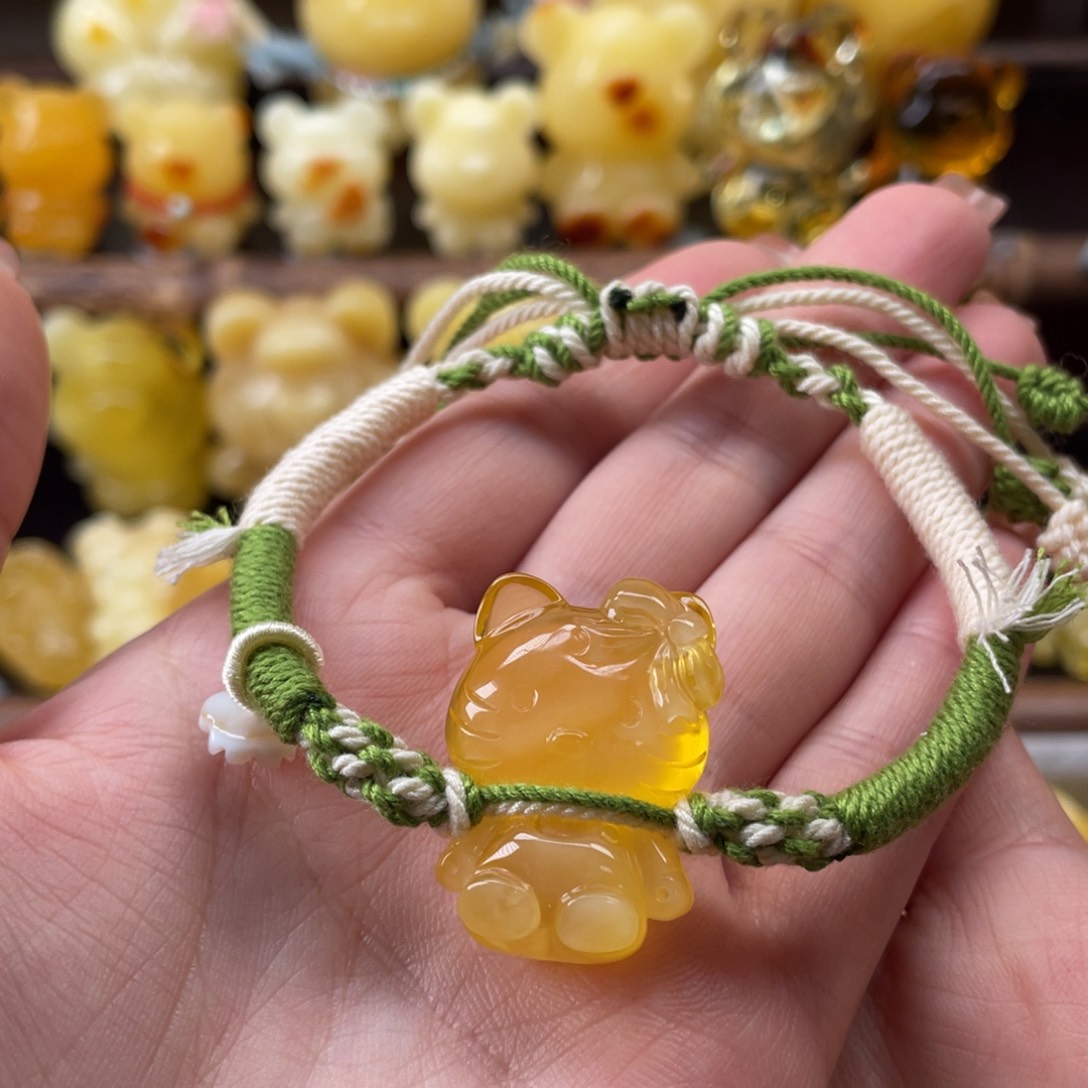 琥珀珠宝奇石未镶嵌