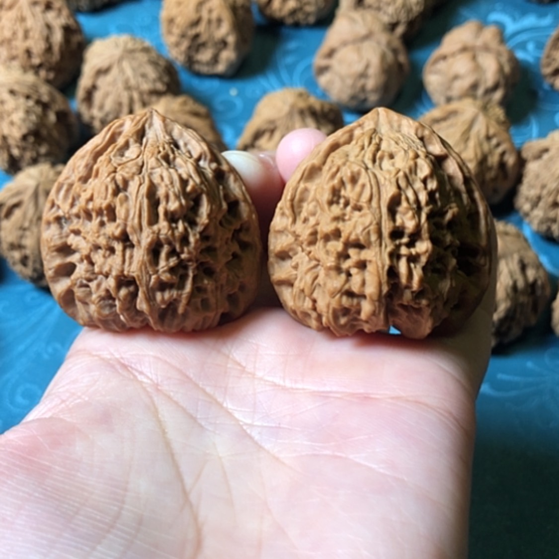 【闪购商品】文玩核桃把件?****头一代将