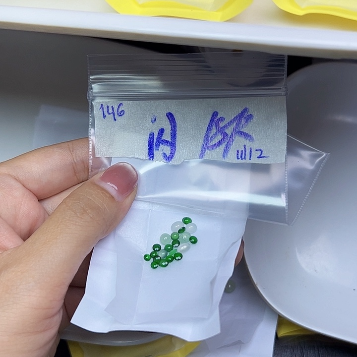 未镶嵌定制翡翠不