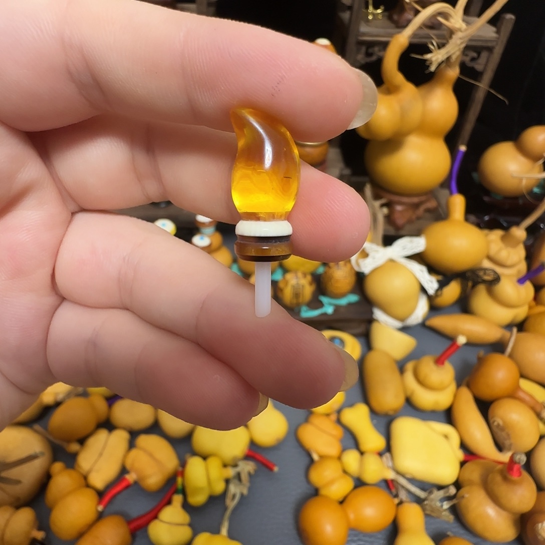 仿蜜蜡口一个8.1公分