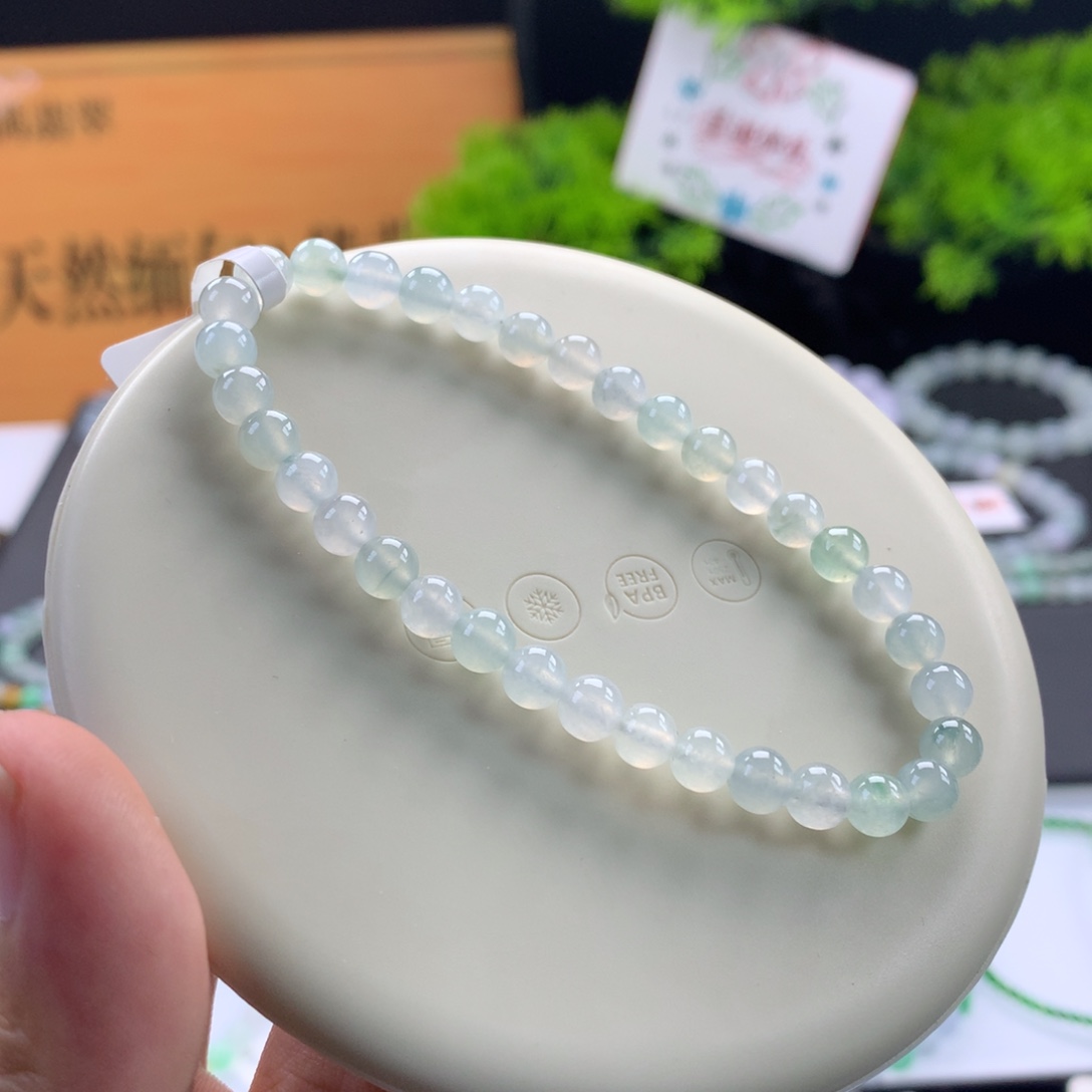 翡翠未镶嵌手链卡5.5