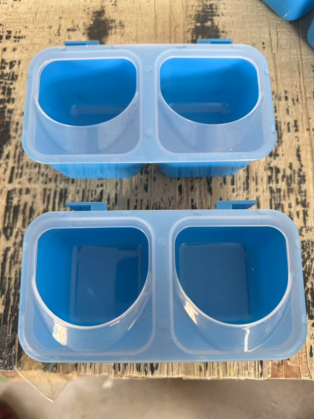 鸽子用防撒食盒饮水器笼用喂食器防扒拉设计