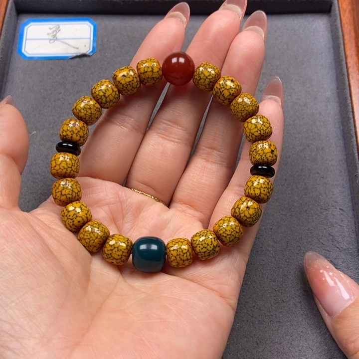 星月菩提吊坠菩提