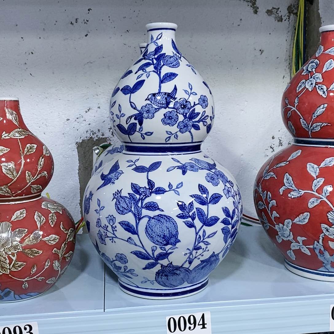 【闪购商品】摆件葫芦瓷器……………………………………