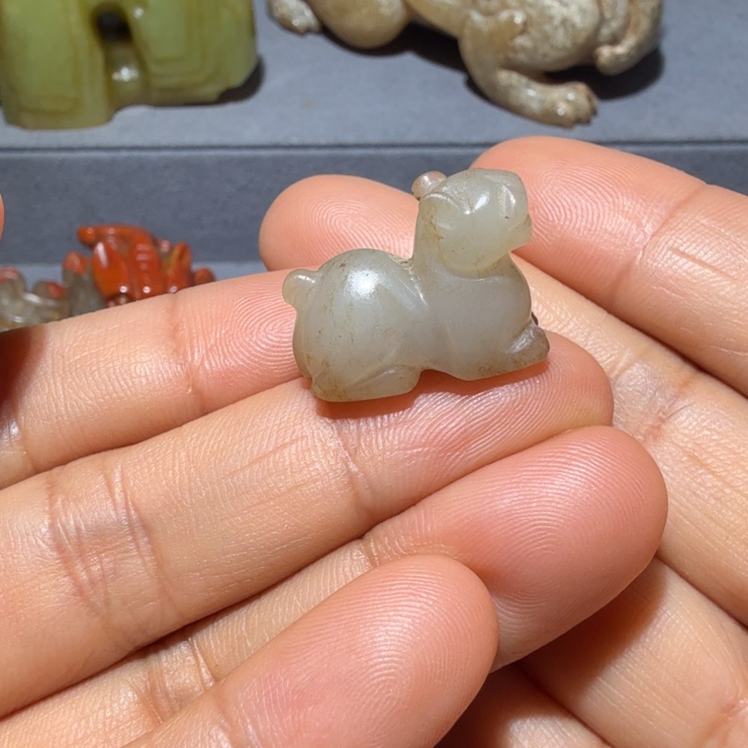 少***游和田玉未镶嵌挂件