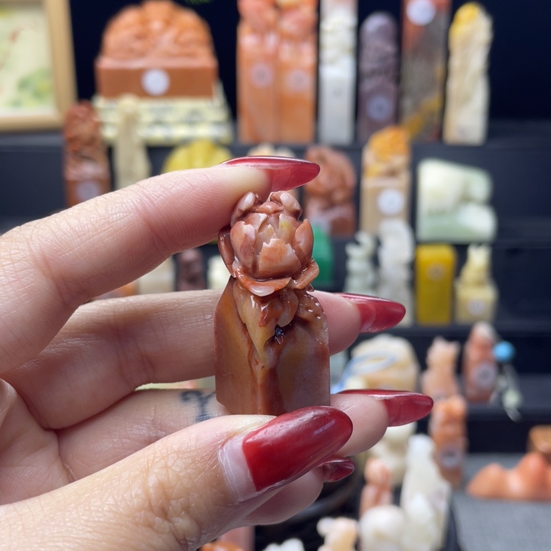 寿山石印石荷花印章