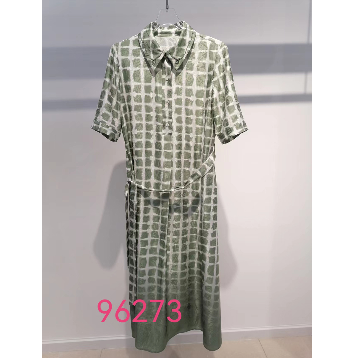 暗纹提花真丝桑蚕丝连衣裙2025夏季新款J2025F616