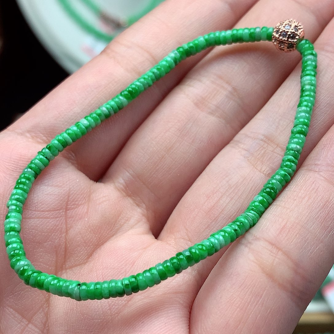 翡翠未镶嵌手链翡翠