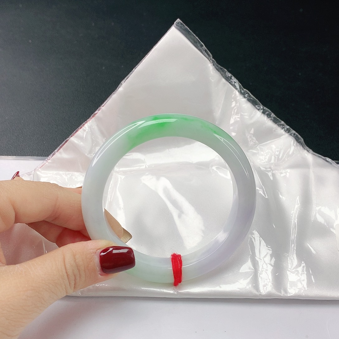 翡翠手镯未镶嵌翡翠040