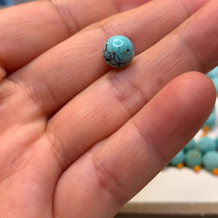 绿松石颈饰未镶嵌