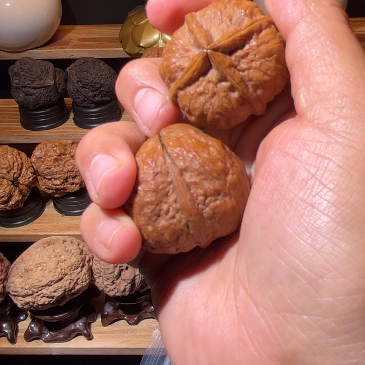 意***㋛文玩核桃吊坠滇西47