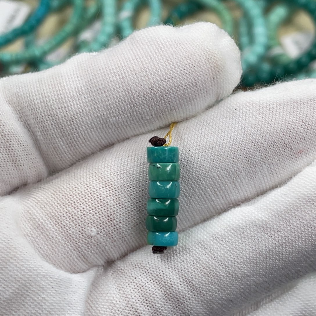 绿松石未镶嵌挂件