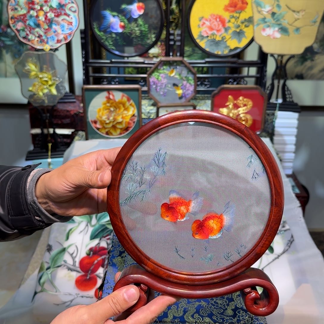 刺绣刺绣工艺精湛
