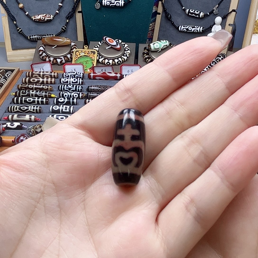 玛瑙/玉髓颈饰未镶嵌魚*猪