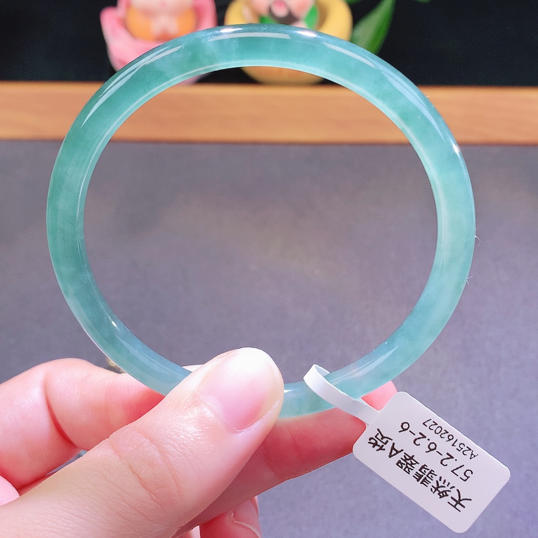 翡翠未镶嵌手镯天然翡翠