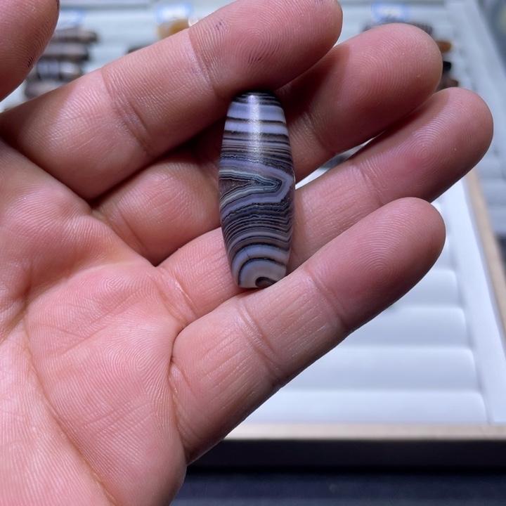 兜***米玛瑙/玉髓未镶嵌珠宝奇石