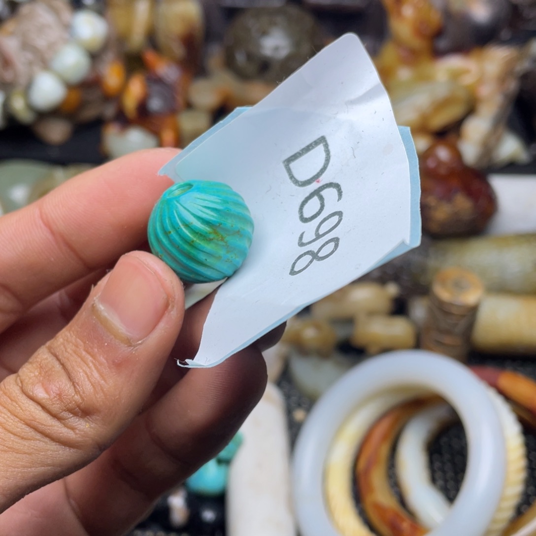 和田玉（糖玉）挂件未镶嵌