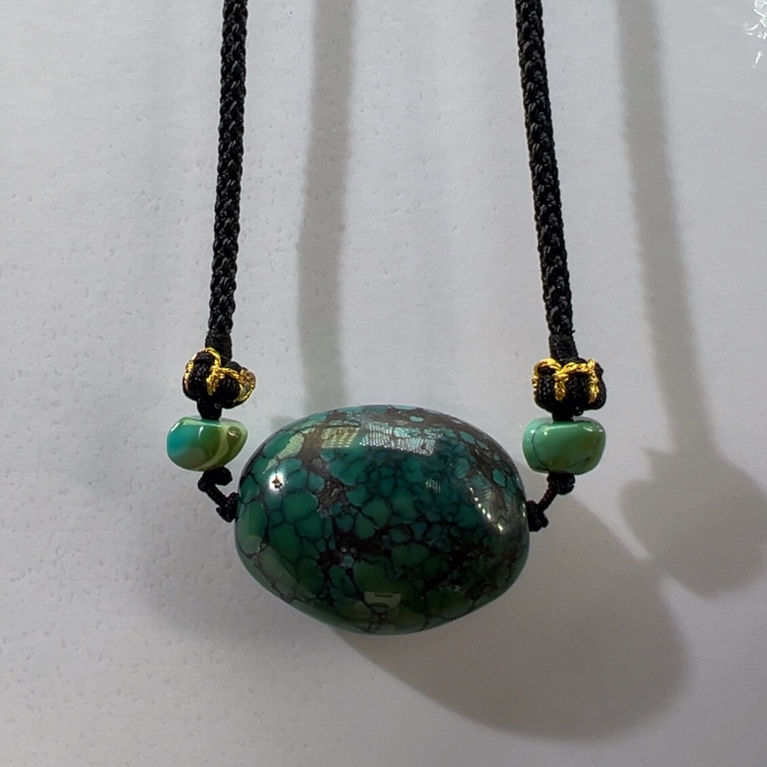 绿松石未镶嵌挂件