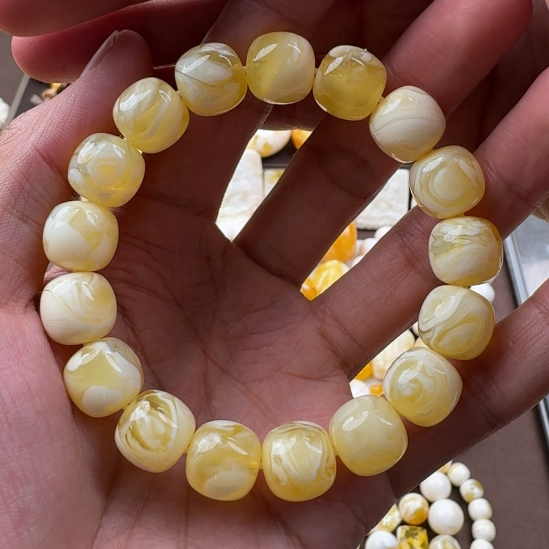 未镶嵌琥珀裸石蜜蜡