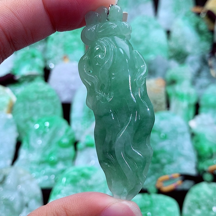 翡翠未镶嵌吊坠(不含链)