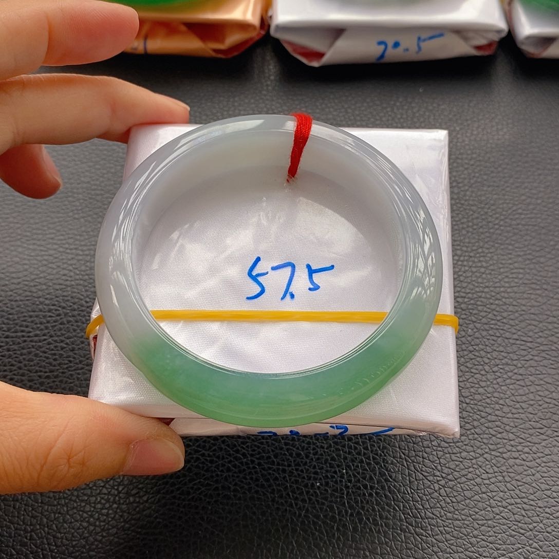 翡翠未镶嵌手镯9号