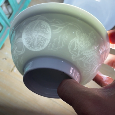 碟景德镇陶瓷5英寸雕刻麒麟