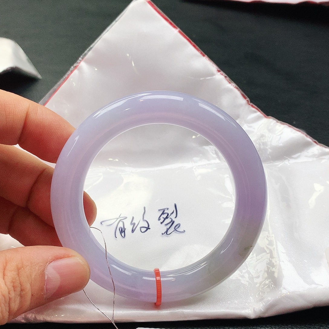 未镶嵌手镯翡翠天然翡翠手镯