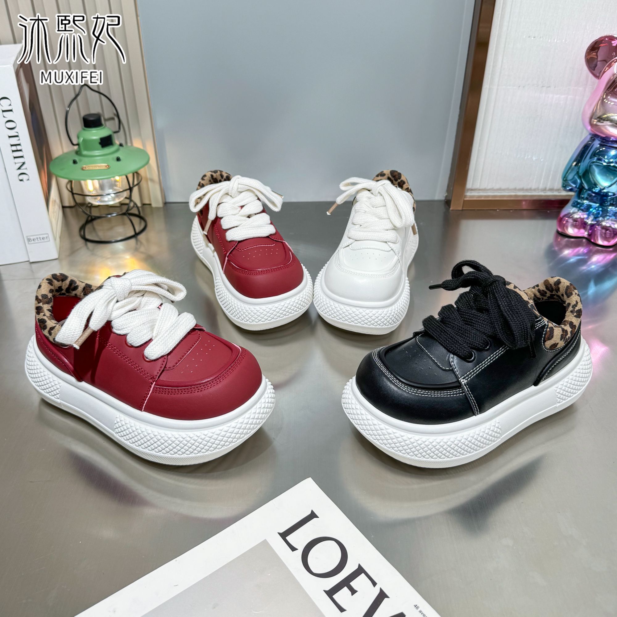 时尚休闲鞋女2026春季新款韩版百搭厚底增高板鞋低帮跑步运动鞋女