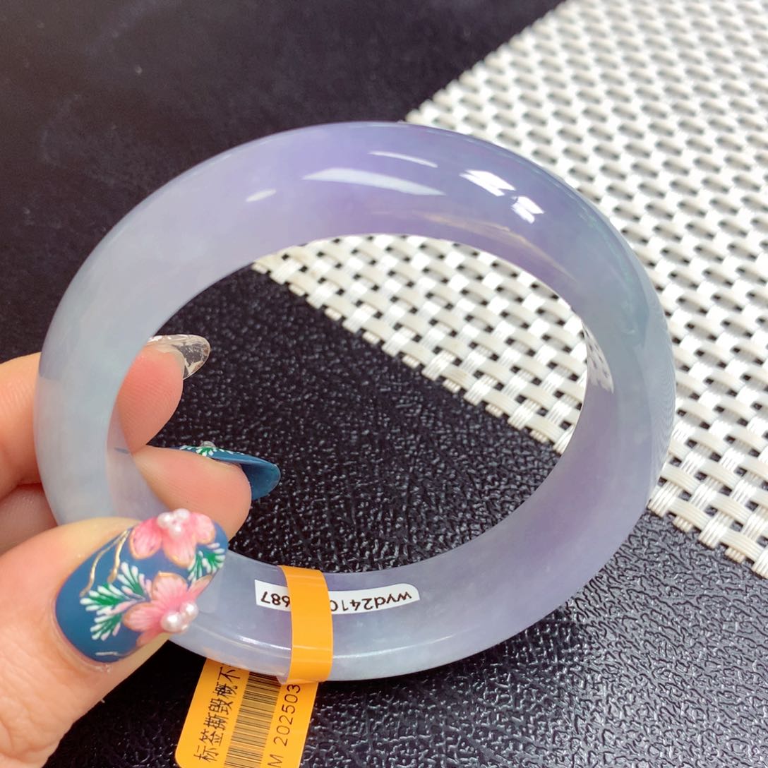 翡翠手镯未镶嵌缅甸