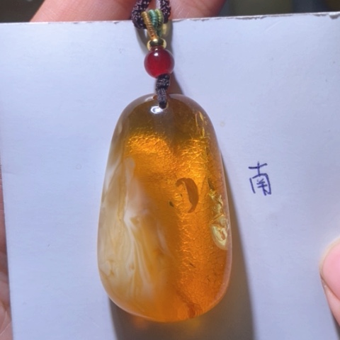 琥珀珠宝奇石未镶嵌