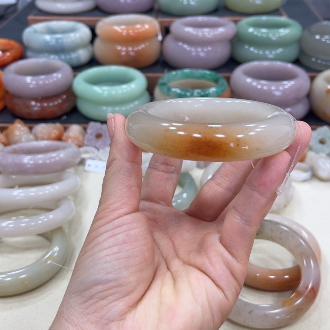 石英质玉你未镶嵌