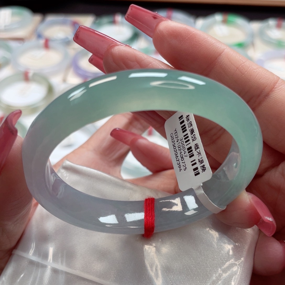 【闪购商品】翡翠手镯未镶嵌天空之镜高种冰贵妃54.3圈13号