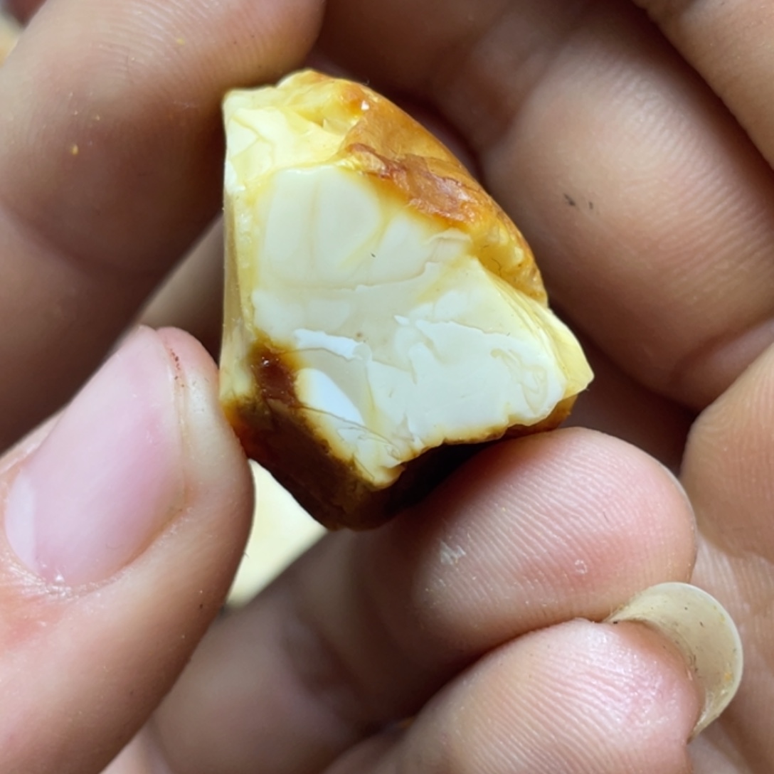 定制琥珀未镶嵌白*扇定制