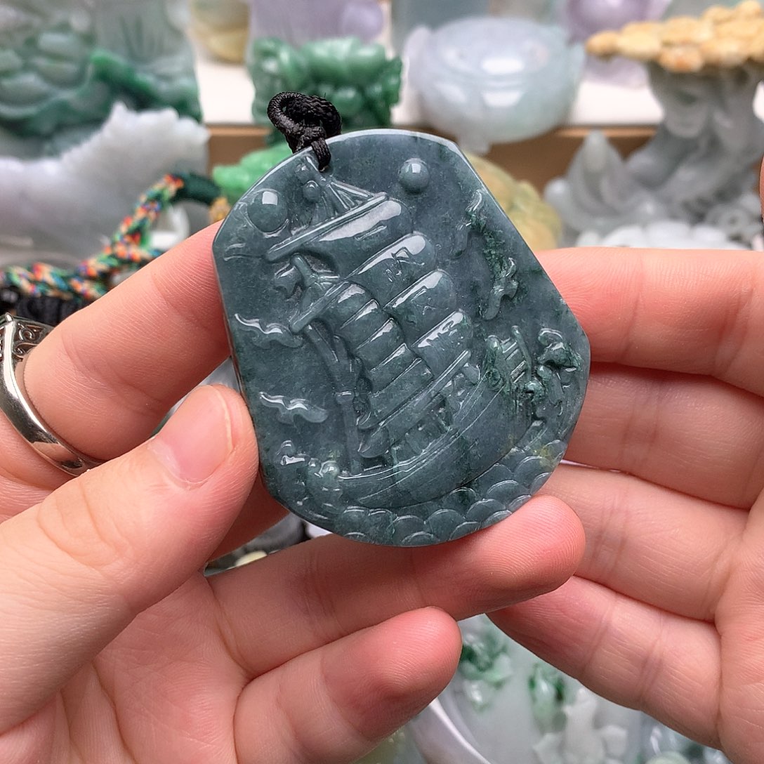 吊坠(不含链)未镶嵌翡翠